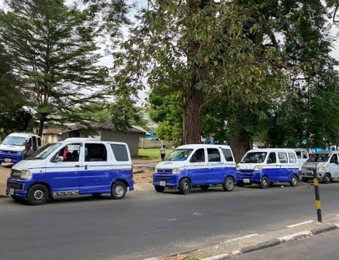 CTRA To Begin Enforcement Of State Colour For Commercial Vehicles Nov 1